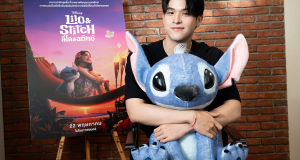 “สกาย วงศ์รวี” สวมบทนักพากย์ครั้งแรกใน ภาพยนตร์ไลฟ์แอ็กชันฟอร์มยักษ์ “Disney’s Lilo & Stitch ลีโลแอนด์สติทช์” ชวนแฟน ๆ ไปสนุกปนฮากับความน่ารักแสนซนของเจ้าขนนุ่มสุดป่วน 22 พฤษภาคมนี้ ในโรงภาพยนตร์ทั่วประเทศ