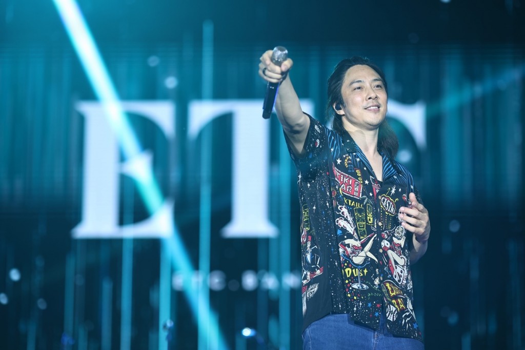 สยามพารากอนประเดิมความสนุกบนเวทีเคานต์ดาวน์ด้วย ETC  (6)