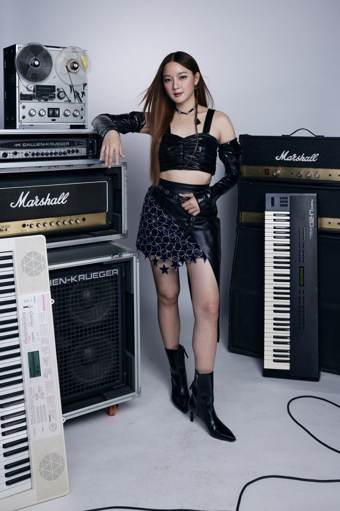 อิ้งค์ วรันธร