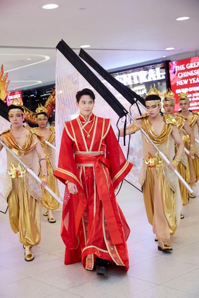 เจมส์-จิรายุ ตั้งศรีสุข_ห้างเซ็นทรัล เปิดแคมเปญตรุษจีนสุดยิ่งใหญ่ The Great Chinese New Year 2024_05