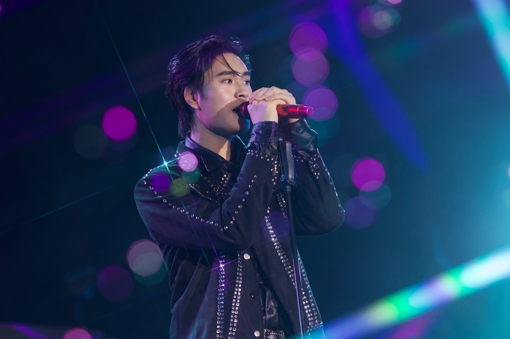 เจมิไนน์-โฟร์ท ร่วมส่งท้ายปี บนเวที SIAM PARAGON THE MAGICAL COUNTDOWN CELEBRATION 2025 (7)