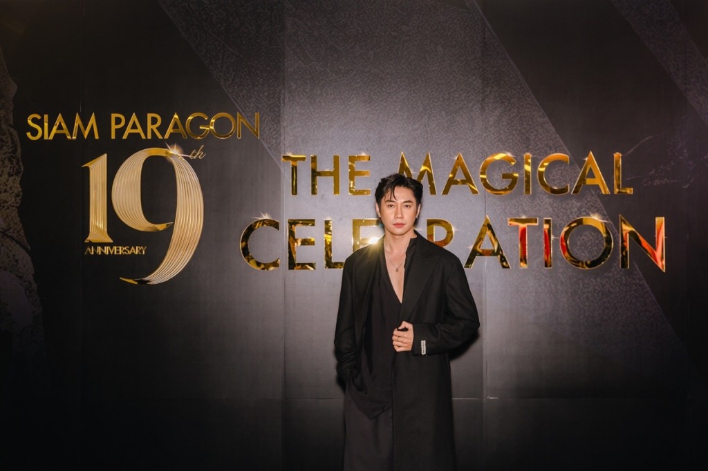เหล่าศิลปินดาราร่วมฉลองครบรอบ 19 ปี สยามพารากอน อย่างยิ่งใหญ่ (12)