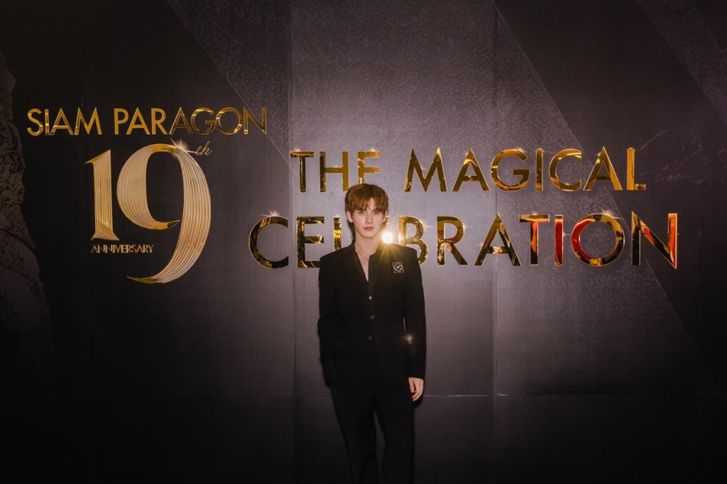เหล่าศิลปินดาราร่วมฉลองครบรอบ 19 ปี สยามพารากอน อย่างยิ่งใหญ่ (15)
