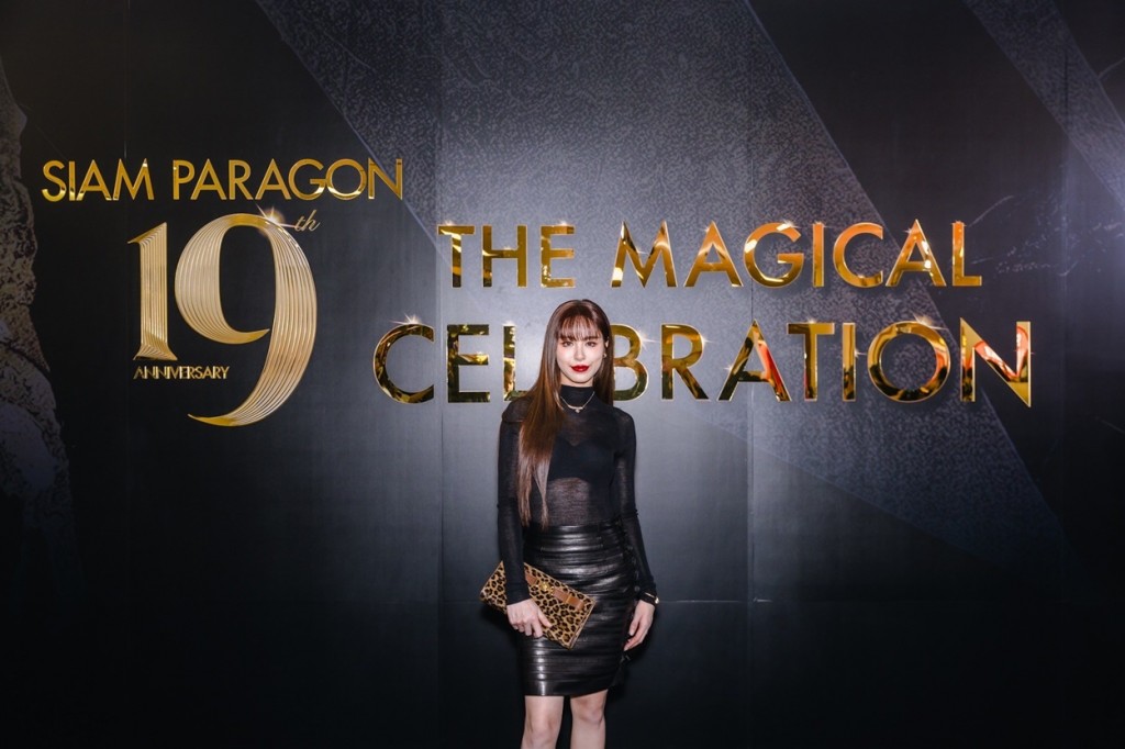 เหล่าศิลปินดาราร่วมฉลองครบรอบ 19 ปี สยามพารากอน อย่างยิ่งใหญ่ (7)