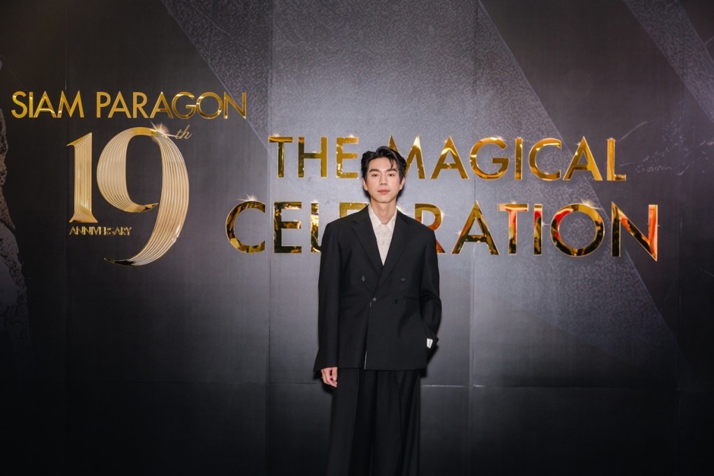 เหล่าศิลปินดาราร่วมฉลองครบรอบ 19 ปี สยามพารากอน อย่างยิ่งใหญ่ (8)