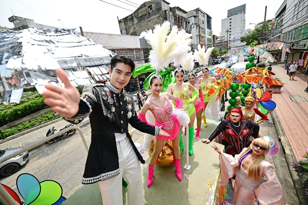 เอม-สรรเพชญ์ คุณากร (02)