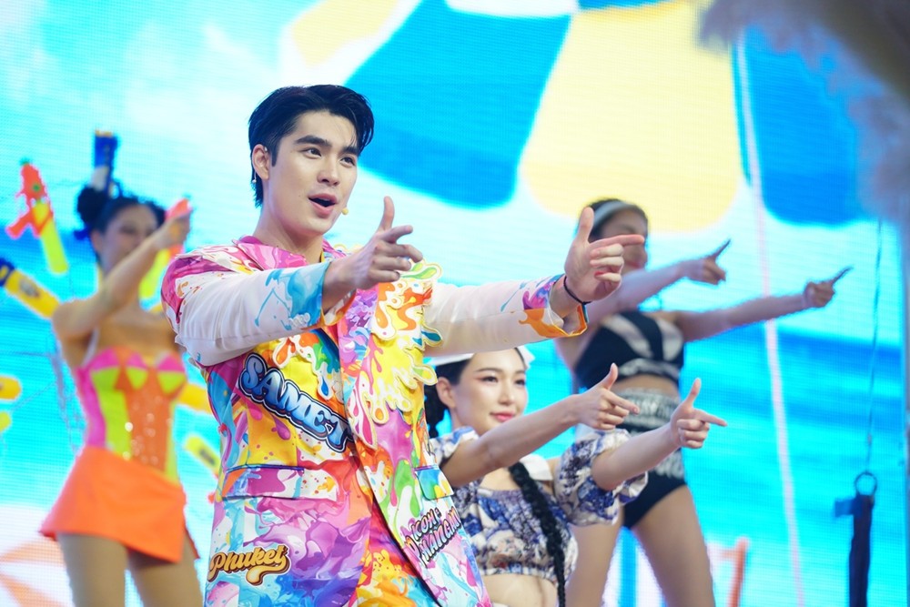 เอม-สรรเพชญ์ คุณากร (04)