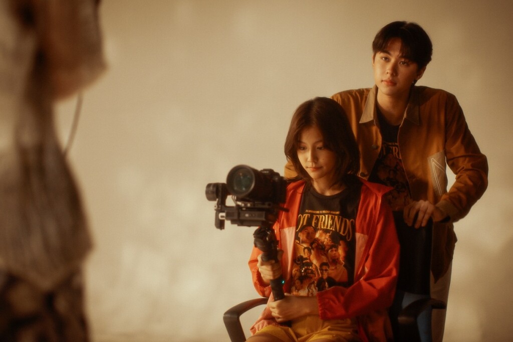 เอ็มวี เพลงประกอบภาพยนตร์ ‘เพื่อน(ไม่)สนิท’8