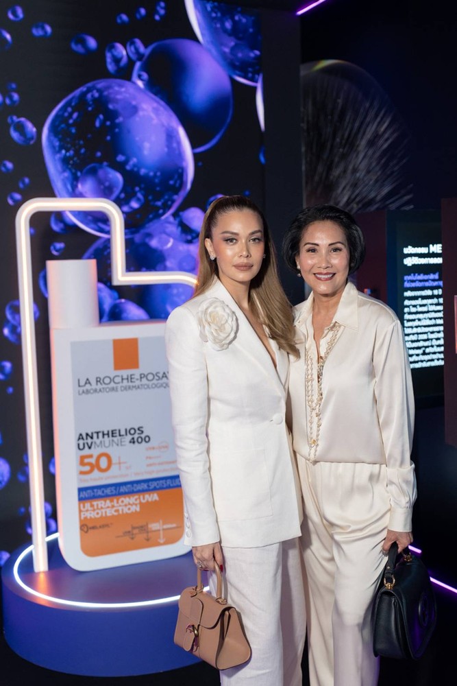 แพร-วทานิกา กับคุณแม่ พิณทิพา_1