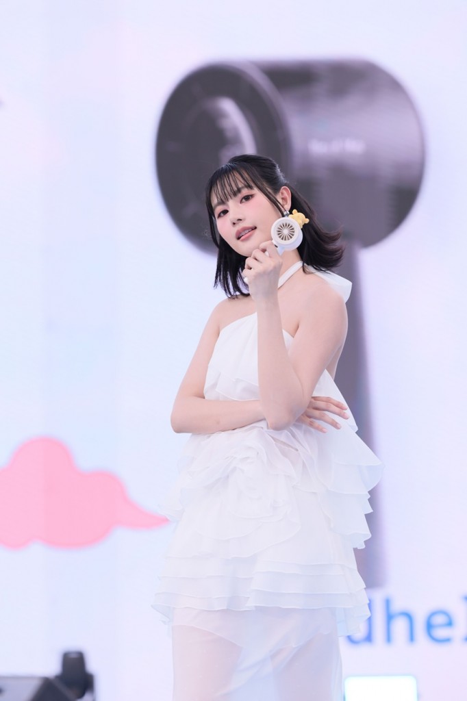 แฟชั่นโชว์เปิดตัวพัดลม JisuLife (8)
