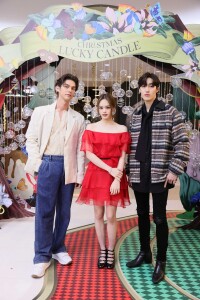 ไบร์ท-วชิรวิชญ์ ชีวอารี, แอลลี่-อชิรญา นิติพน และ ต่อ-ธนภพ ลีรัตนขจร (2)