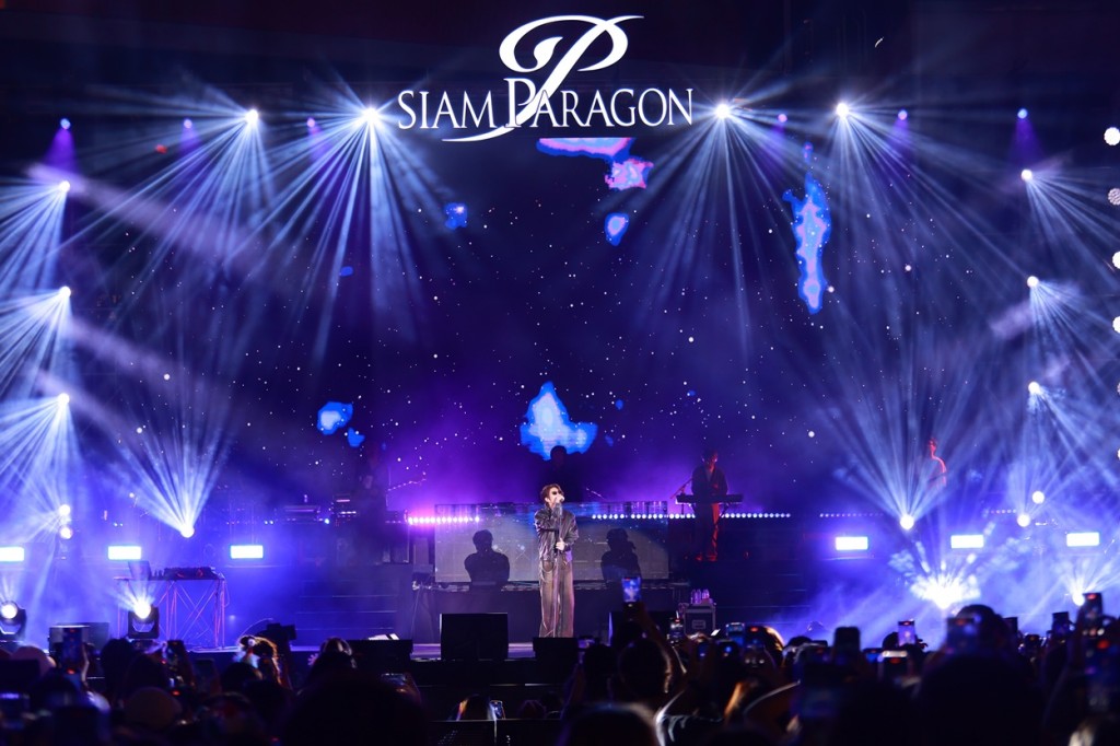 ไบร์ท-วชิรวิชญ์  ร่วมฉลองคริสต์มาสสุดยิ่งใหญ่ “SIAM PARAGON THE MAGICAL CELEBRATION (20)