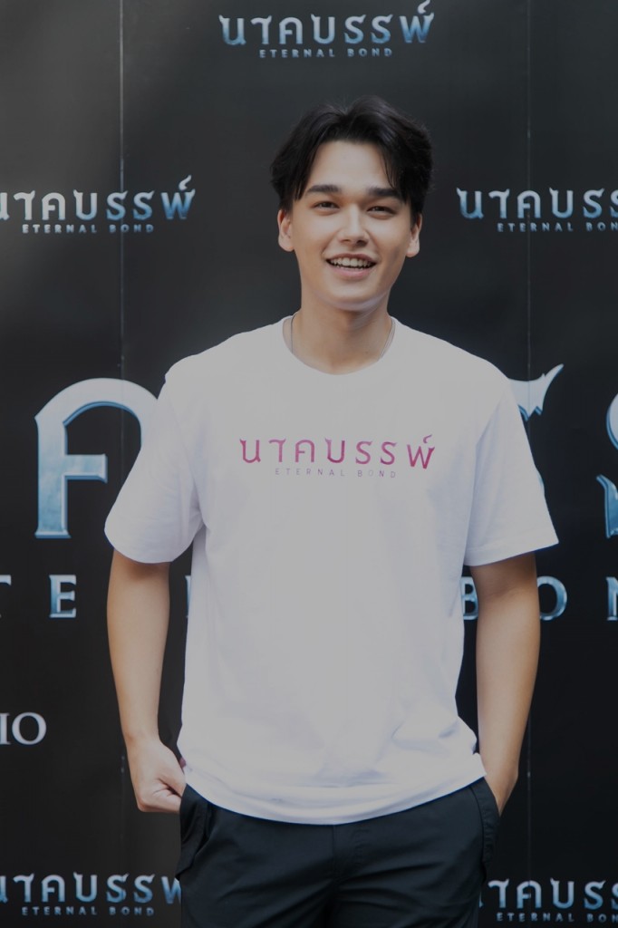 ไมเคิล พฤทธิ์ รับบท ธเนศ