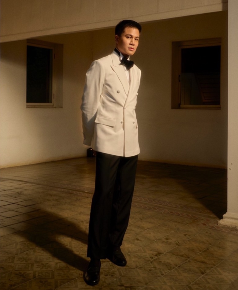 “วร - ทัตวร สุกัณศีล” ผู้อำนวยการฝ่ายสร้างสรรค์และผู้ก่อตั้งแบรนด์ “VVON SUGUNNASIL”